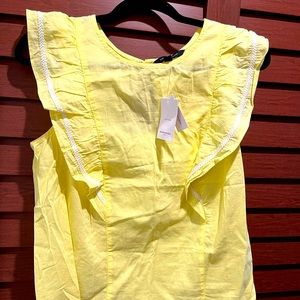 NWT (NEW) Banana Republic yellow flutter sleeve blouse with white stitching
